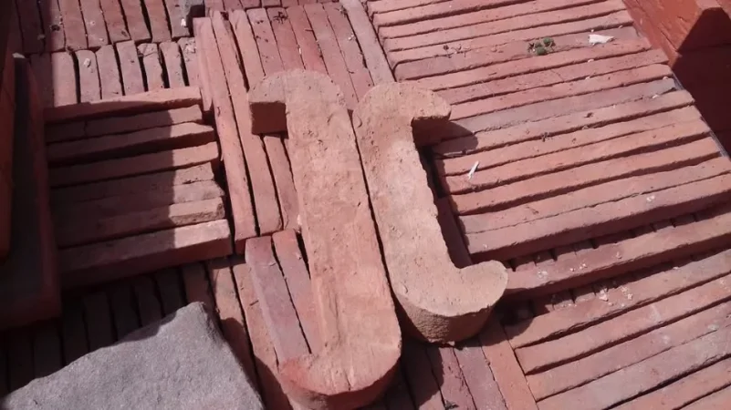 Tirane, shes Tulla shamat të reja dhe të përdorura, oxhaqe, f urra, pllaka balte veshjeje, etj 10 €