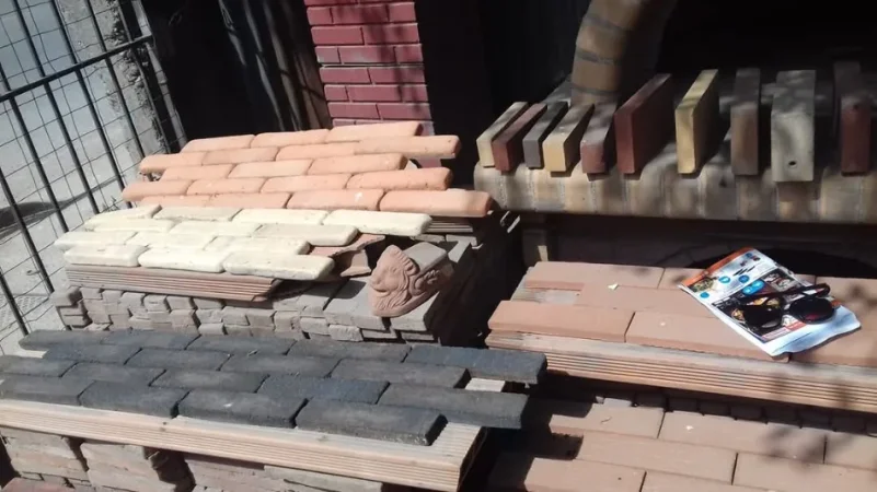 Tirane, shes Tulla shamat të reja dhe të përdorura, oxhaqe, f urra, pllaka balte veshjeje, etj 10 €