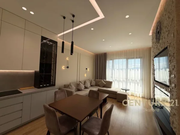 Tirane, jepet me qera apartament 1+1+Aneks+Ballkon Kati 4, 75 m² 900 € 