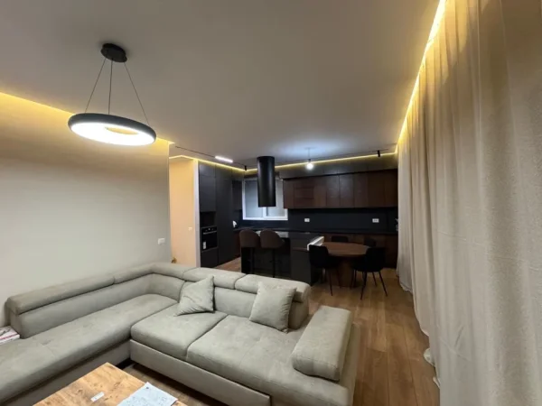 Tirane, jepet me qera apartament 2+1 Kati 3, 118 m² 1.200 € (Liqeni Artificial)