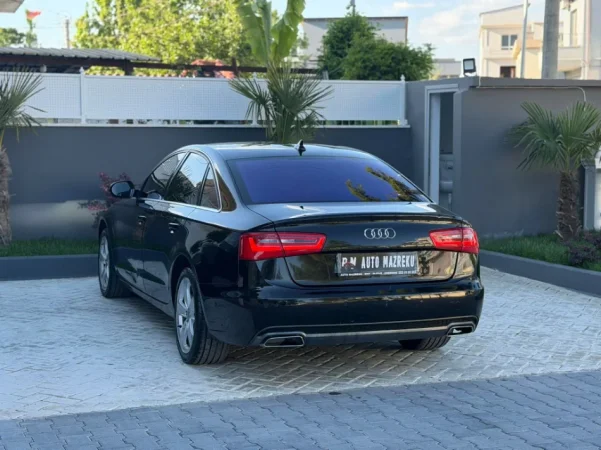 Fier, shes makine AUDI A6-3.0 DIESEL TDI-QUATRO-AUTOMATIK-MUNDESI NDERRIMI- Nafte, e zeze automatik Klima 284.000 km 7.400 €