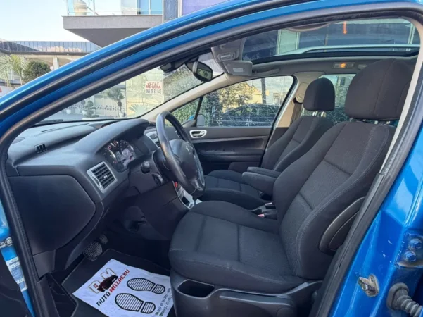 Fier, shes makine OKAZION-PEUGEOT 307SW-2.0 DIESEL-AUTOMATIK PANORAMA-XHAMA TE ZINJ- Nafte, blu automatik Kondicioner 275.000 km 2.300 €
