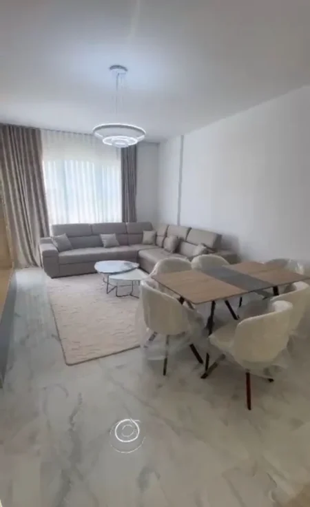 Tirane, jepet me qera apartament 2+1 , 120 m² 600 € 