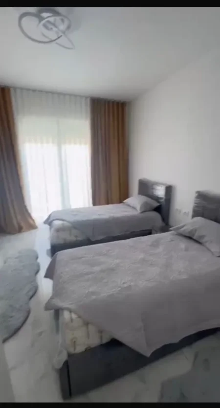 Tirane, jepet me qera apartament 2+1 , 120 m² 600 € 