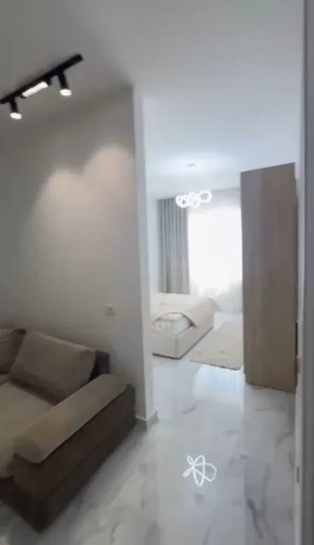 Tirane, jepet me qera apartament 2+1 , 120 m² 600 € 