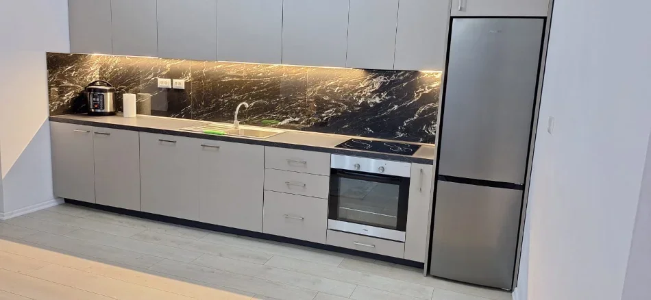 Tirane, jepet me qera apartament 2+1+Ballkon , 100 m² 650 € (Prane Green City, Tirane)