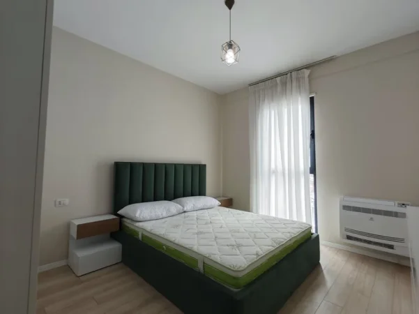 Tirane, jepet me qera apartament 1+1 Kati 8, 70 m² 550 € (Asl 2 tek Ish Venue Club)