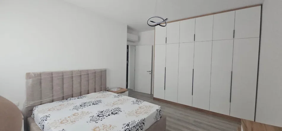 Tirane, jepet me qera apartament 1+1 Kati 2, 80 m² 350 € (Paskuqan)