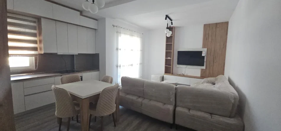 Tirane, jepet me qera apartament 2+1 Kati 3, 120 m² 470 € (Siri kodra)