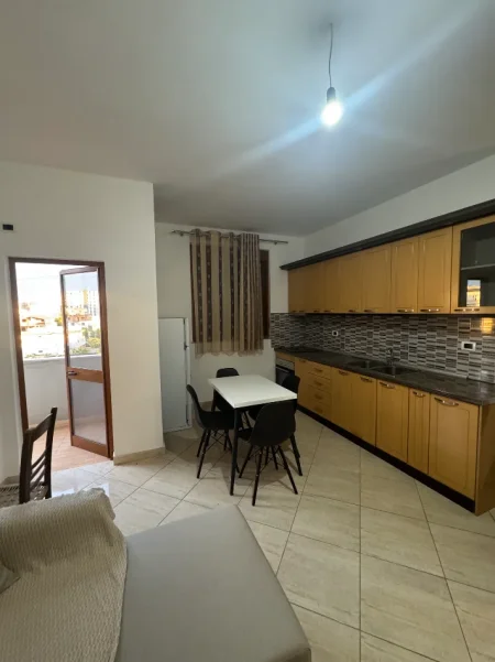 Tirane, jepet me qera apartament 2+1 Kati 3, 120 m² 470 € (Siri kodra)