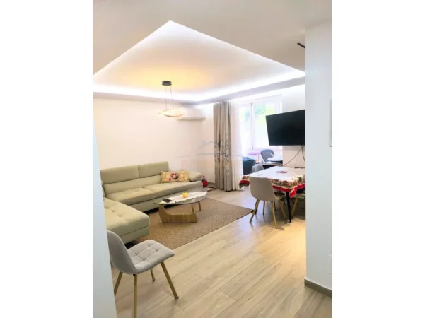 Tirane, shitet apartament 2+1 Kati 2, 78 m² 220.000 € (BRRYLI)