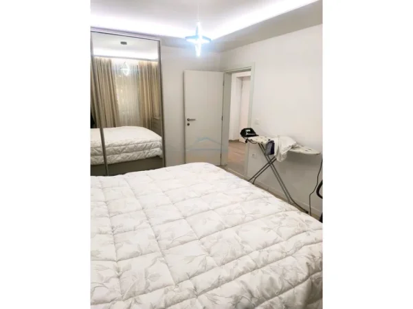 Tirane, shitet apartament 2+1 Kati 2, 78 m² 220.000 € (BRRYLI)