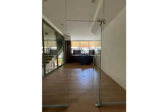 Tirane, jepet me qera , 70 m² 1.200 € 