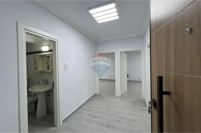 Tirane, jepet me qera apartament , 78 m² 800 € 