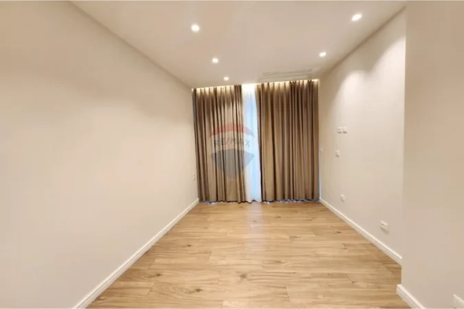 Tirane, jepet me qera apartament , 125 m² 1.600 € 