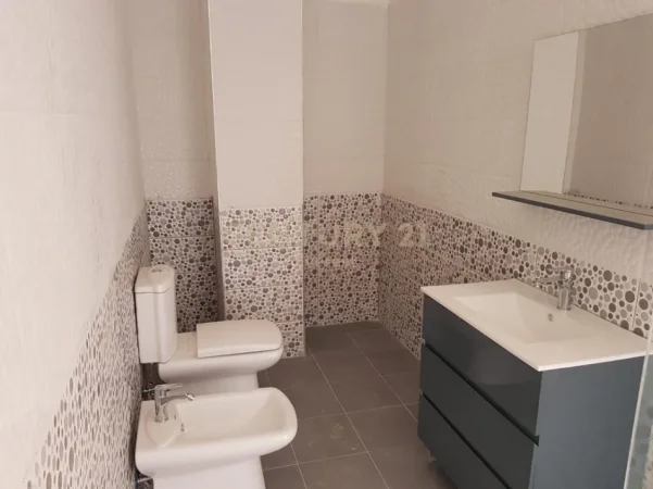 Tirane, shes apartament 3+1+Aneks+Ballkon Kati 2, 211 m² 330.000 € 