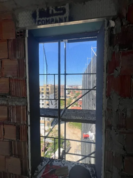 Tirane, shitet apartament 1+1 Kati 9, 64 m² 100.000 € (Procelan)