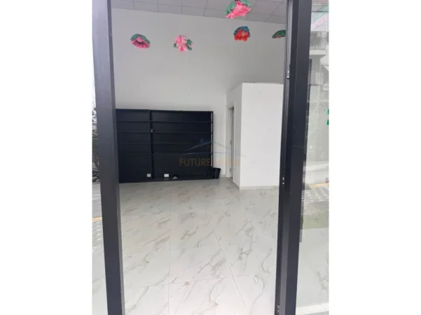 Shqiperi, shitet ambjent biznesi Kati 0, 37 m² 110.000 € (selite)