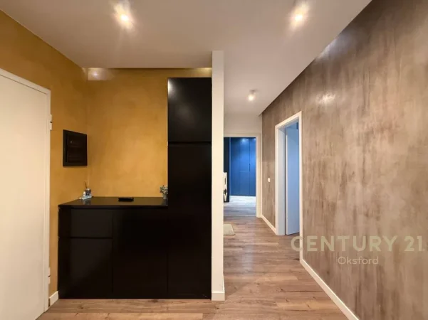 Tirane, jepet me qera apartament 2+1+Aneks+Ballkon Kati 11, 91 m² 950 € (Magneti)