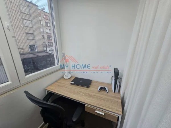 Tirane, shitet apartament 2+1+Ballkon Kati 2, 78 m² 220.000 € (Brryli)