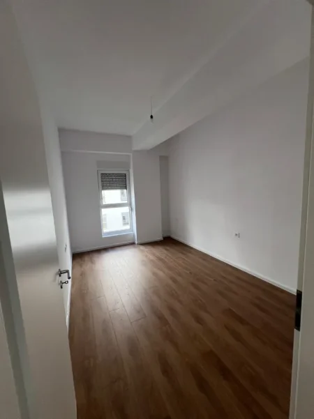 Tirane, shitet apartament 1+1 Kati 6, 61 m² 110.000 € (Ali Demi)