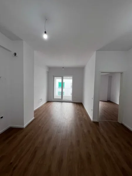 Tirane, shitet apartament 1+1 Kati 6, 61 m² 110.000 € (Ali Demi)