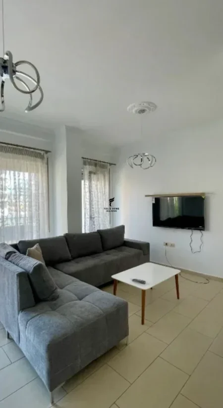 Tirane, jepet me qera apartament 1+1 Kati 4, 70 m² 800 € (MYSLYM SHYRI)