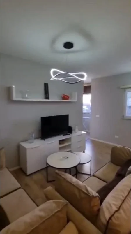 Tirane, shitet apartament 1+1 , 60 m² 170.000 € (Komuna e Parisit prane Concept Home)