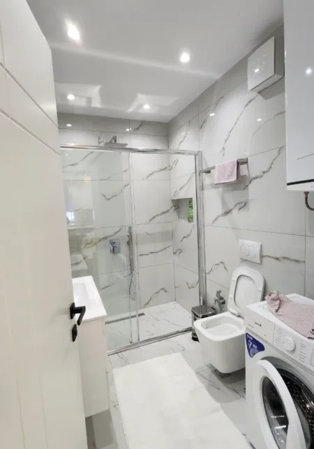 Tirane, jepet me qera apartament 1+1+Ballkon , 70 m² 600 € 