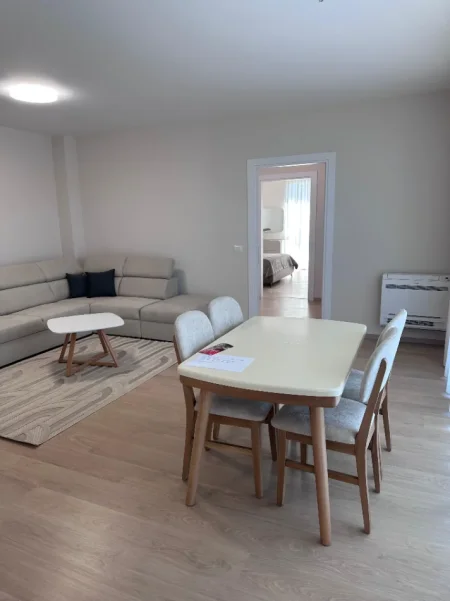 Tirane, jepet me qera apartament 2+1+Ballkon Kati 5, 117 m² 750 € (Ish Sheshi Shqiponja/Kompleksi Akses)