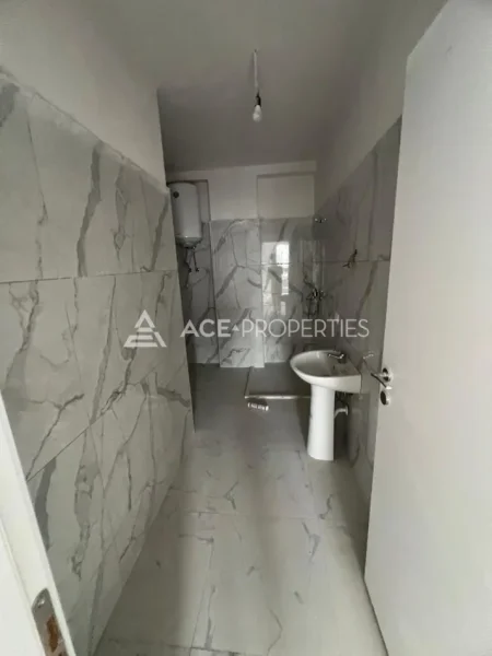 Durres, jepet me qera apartament 3+1 Kati 6, 105 m² 499 € (Ujsjellesi, Durres)