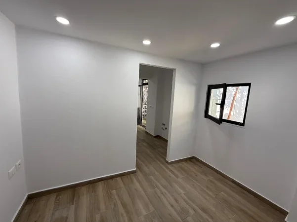 Tirane, shitet zyre Kati 0, 60 m² (Rruga Todi Shkurti)