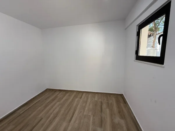 Tirane, shitet zyre Kati 0, 60 m² (Rruga Todi Shkurti)