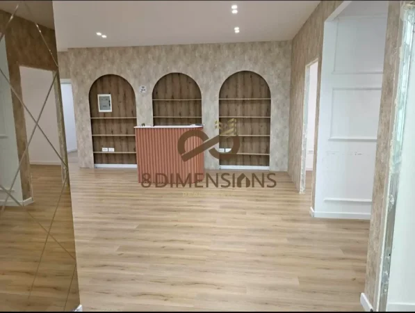 Tirane, jepet me qera ambjent biznesi Kati 1, 80 m² 600 € (astir)