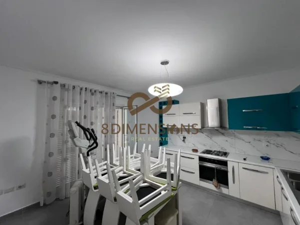 Tirane, jepet me qera Vile 3 Katshe Kati 0, 220 m² 1.500 € (kodra e priftit)