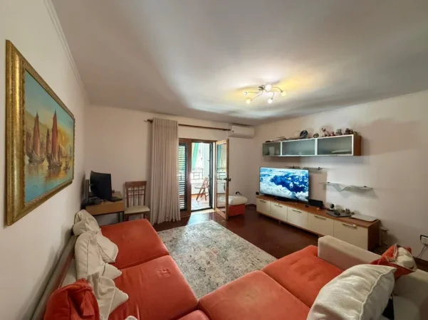 Tirane, shitet apartament 3+1 Kati 5, 115 m² 207.000 € (Myslym Shyri)