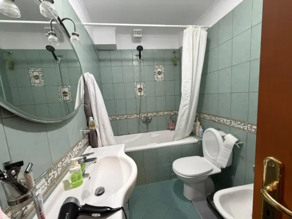 Tirane, shitet apartament 3+1 Kati 5, 115 m² 207.000 € (Myslym Shyri)