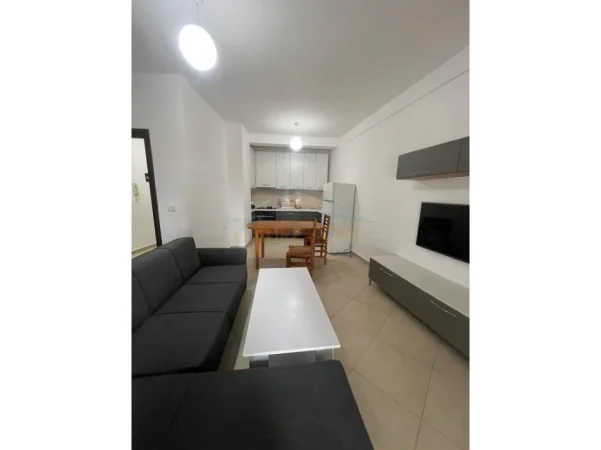 Tirane, shitet apartament 1+1+Ballkon Kati 7, 64 m² 112.000 € (unaze e re)