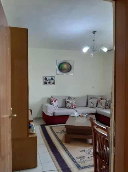 Tirane, shitet apartament 1+1+Aneks Kati 4, 55 m² 85.000 € (poligrafiku)