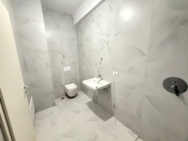 Tirane, shitet apartament 1+1 Kati 2, 60 m² (Ali Demi)