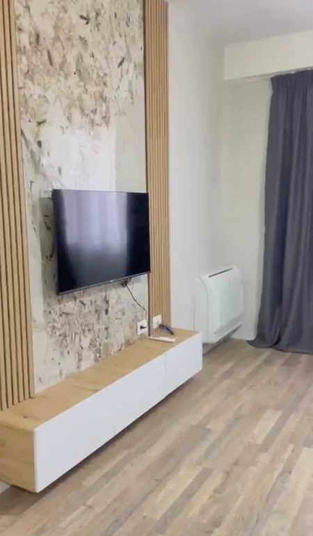 Tirane, jepet me qera apartament 1+1 Kati 1, 66 m² 500 € (Urban Gate)