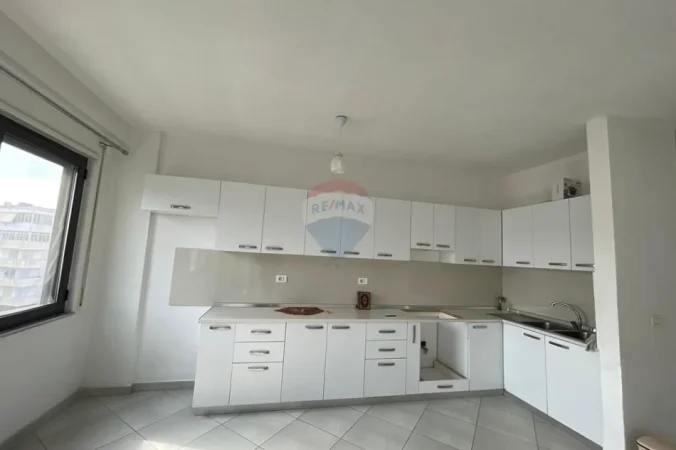 Tirane, jepet me qera apartament , 106 m² 198.999 € (ish tregu elektrik)