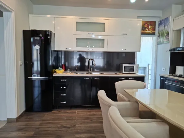 🏠 SHITET: 2+1+2wc (📍Kopshti Zoologjik / Rr. Bilan Sina)🔥 93m² || Kt. 6 Investuar në detaje || Mundësi e Shkëlqyer ✨️ 258.000€ 💶💶