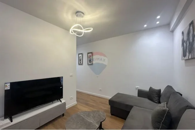 Tirane, shitet apartament 1+1 , 53 m² 145.000 € (Komuna e Parisit)