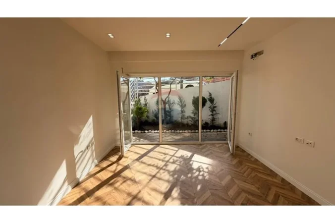 Tirane, shitet apartament 1+1 Kati 1, 67 m² 130.000 € (Kodra e Diellit 1)