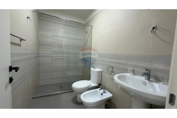Tirane, shitet apartament 1+1 Kati 1, 67 m² 130.000 € (Kodra e Diellit 1)