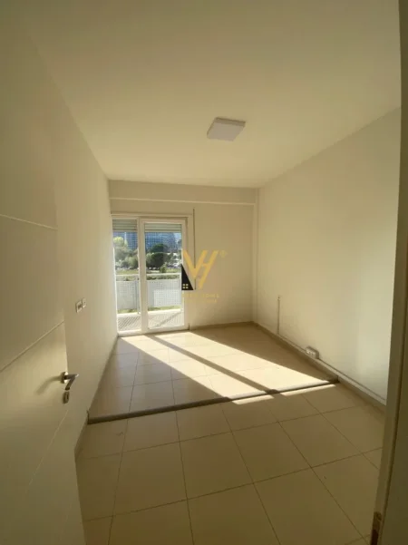 Tirane, jepet me qera zyre Kati 2, 68 m² 1.050 € (RRUGA E KOSOVAREVE)