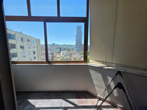 Tirane, jepet me qera apartament 1+1 Kati 10, 70 m² 630 € 