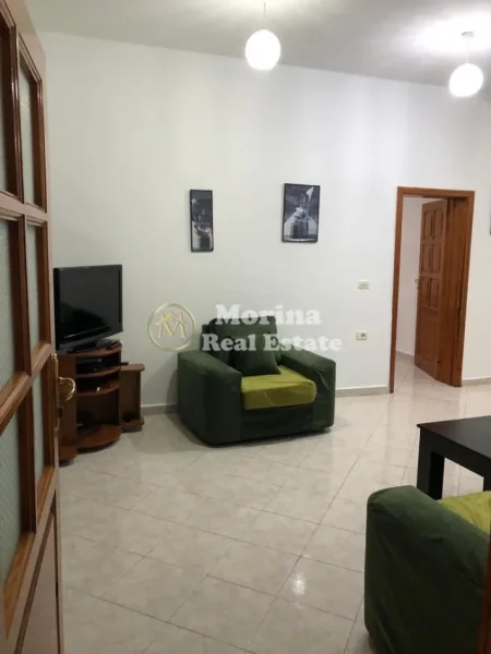 Tirane, jepet me qera apartament 1+1 Kati 0, 70 m² 350 € (Vilat Amerikane)
