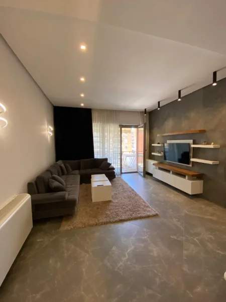 Tirane, jepet me qera apartament 2+1 Kati 5, 100 m² 1.350 € (Delijorgji)